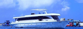 Marina Safari Boat